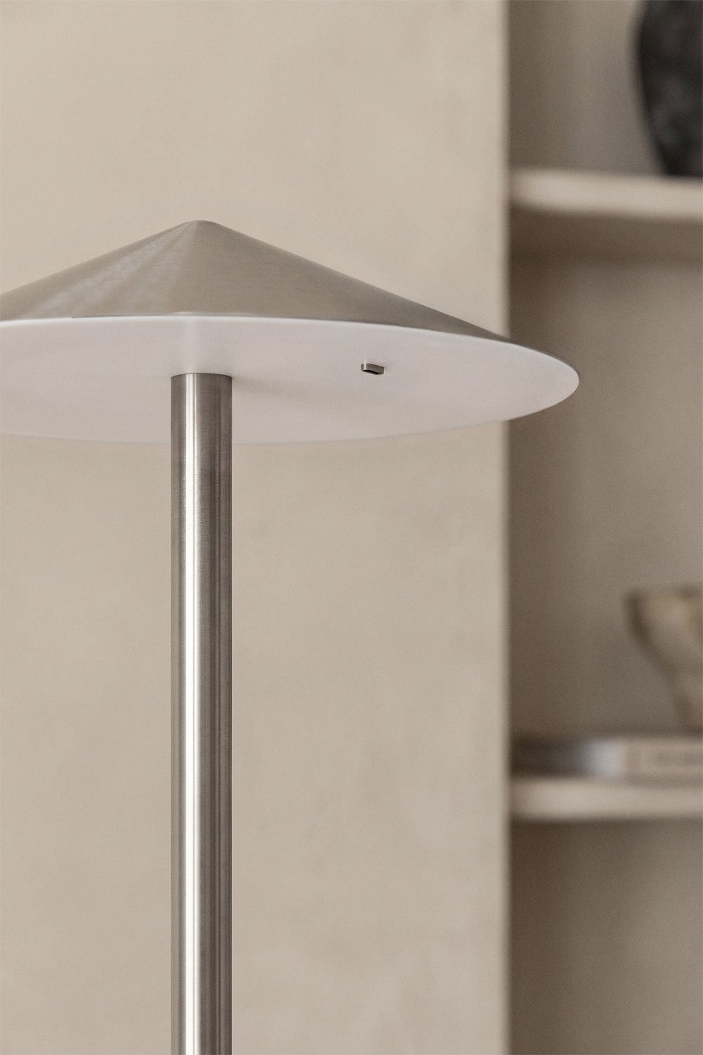 Lampe sur pied LED sans fil en fer Emilein, image de la galerie 2