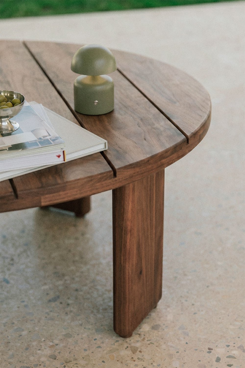Table basse de jardin ovale 100x80 cm en bois d'acacia Uleno, image de la galerie 2