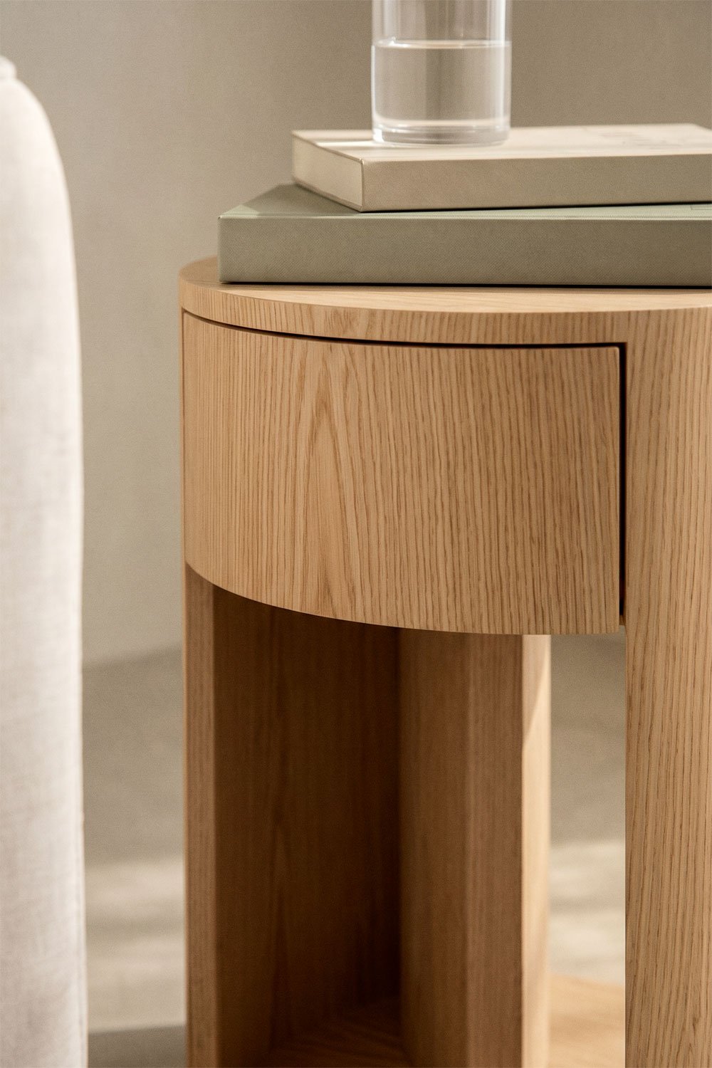 Table d'appoint ronde Ø40 cm en MDF Adrido, image de la galerie 2