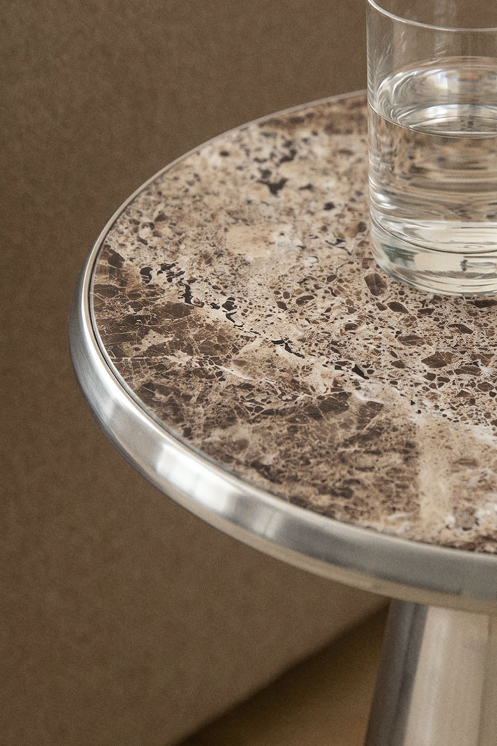 Table d'appoint ronde Ø30 cm en acier inoxydable Selmalis, image de la galerie 2