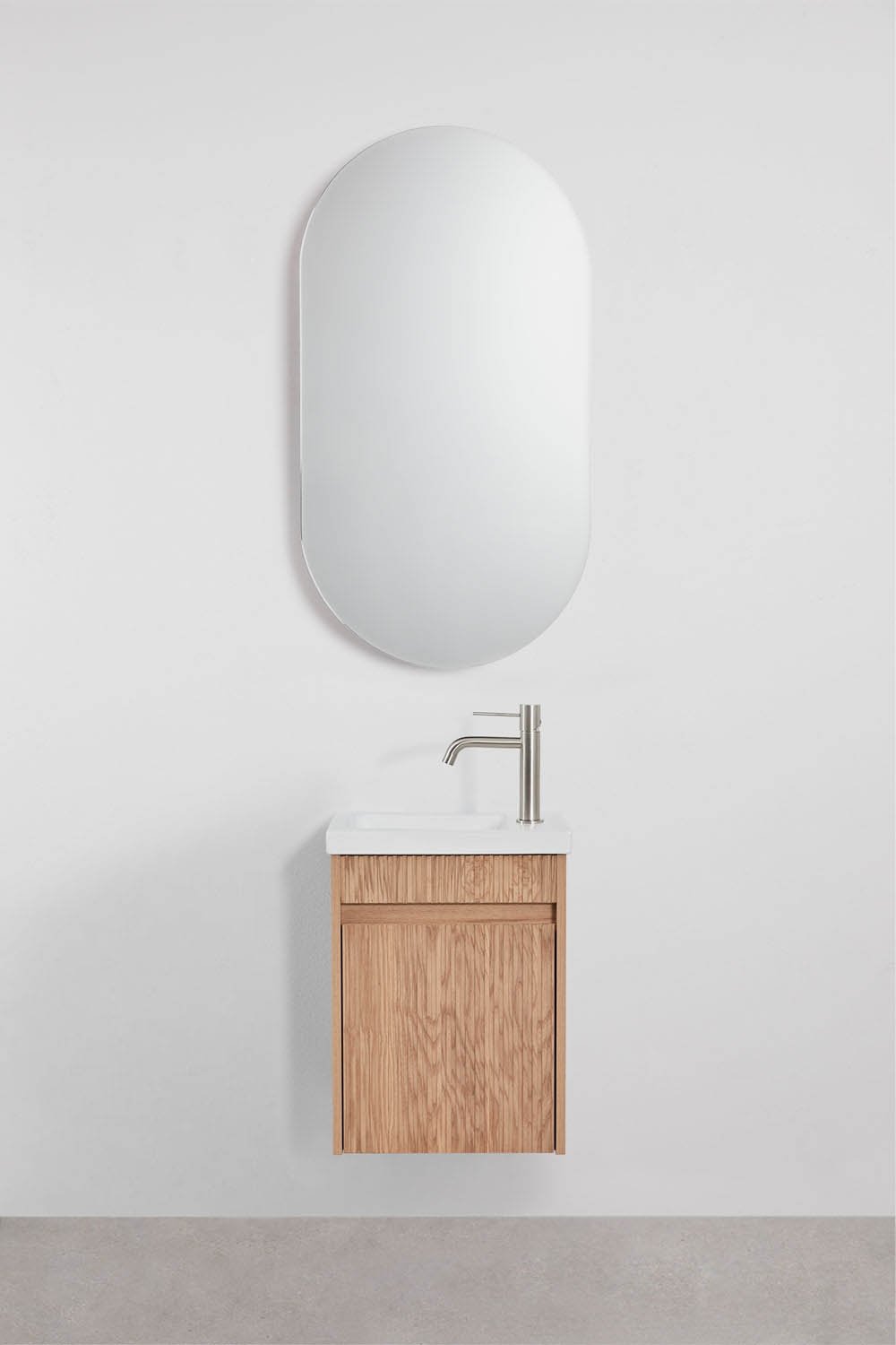 Ensemble meuble de salle de bain suspendu en bois avec lavabo intégré Narek, image de la galerie 3
