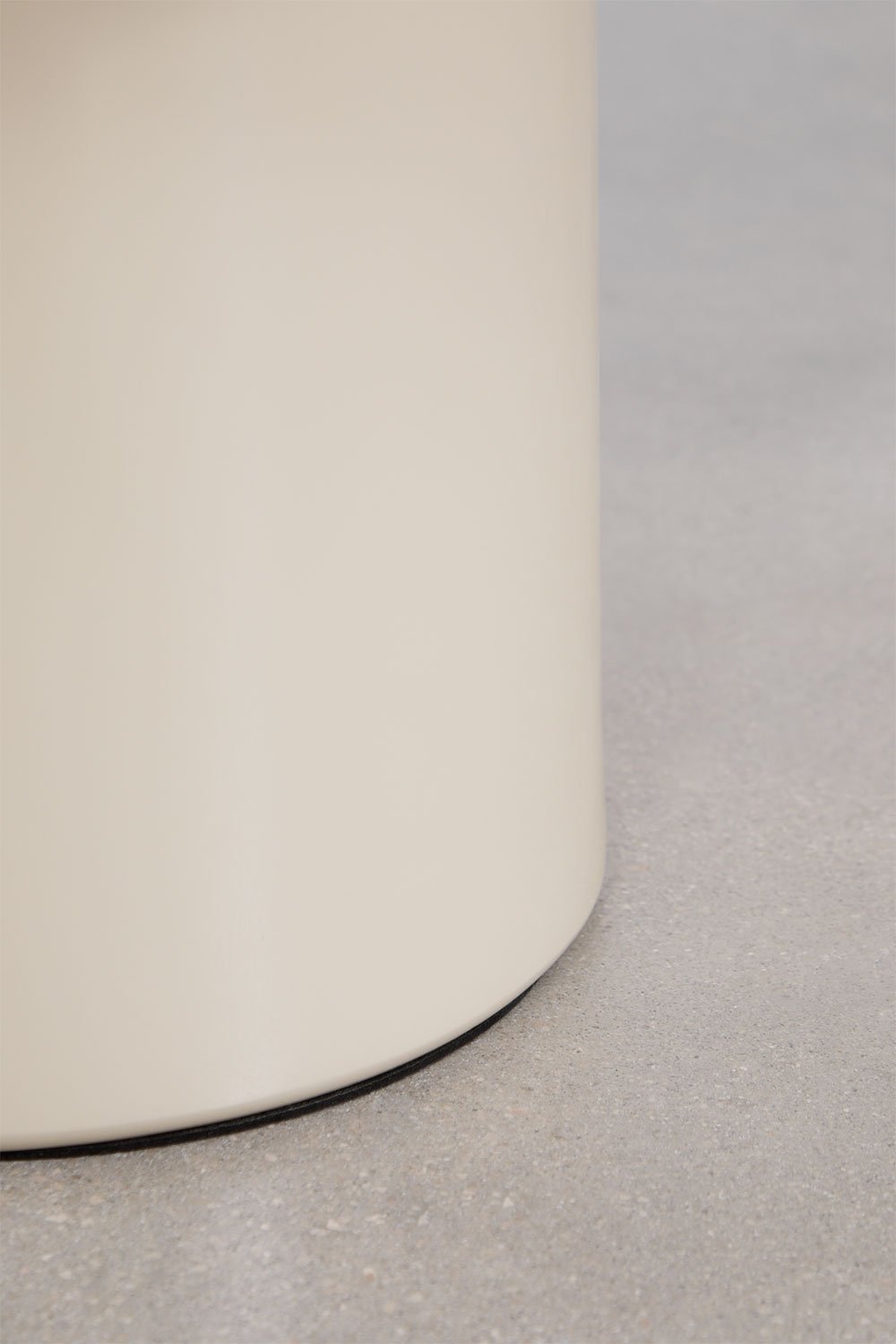 Table d'appoint ronde Ø50 cm en verre trempé et MDF Asgri, image de la galerie 5