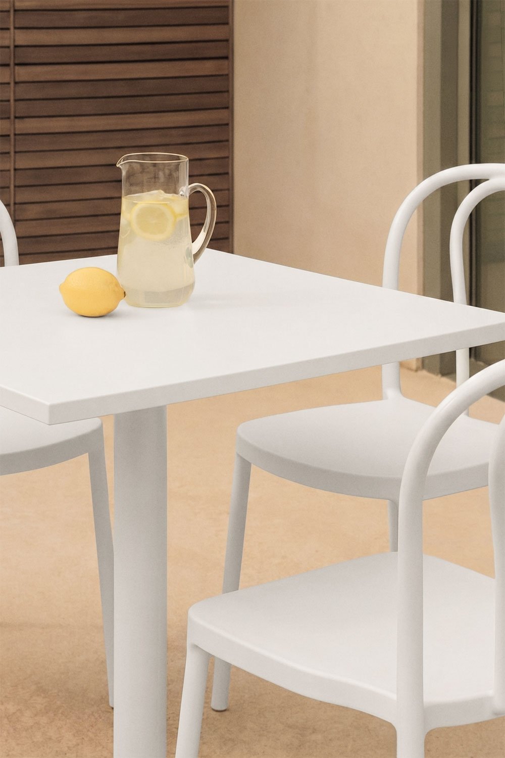 Set de table carrée 70x70 cm et 4 chaises de jardin Mizzi, image de la galerie 2