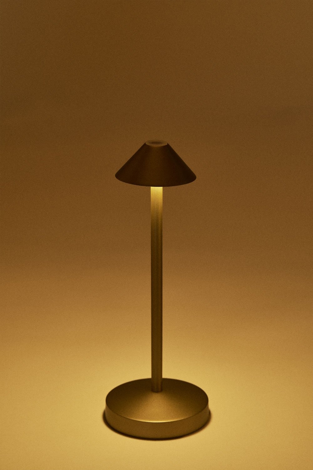 Lampe de table LED sans fil pour extérieur en fer Emilija, image de la galerie 3