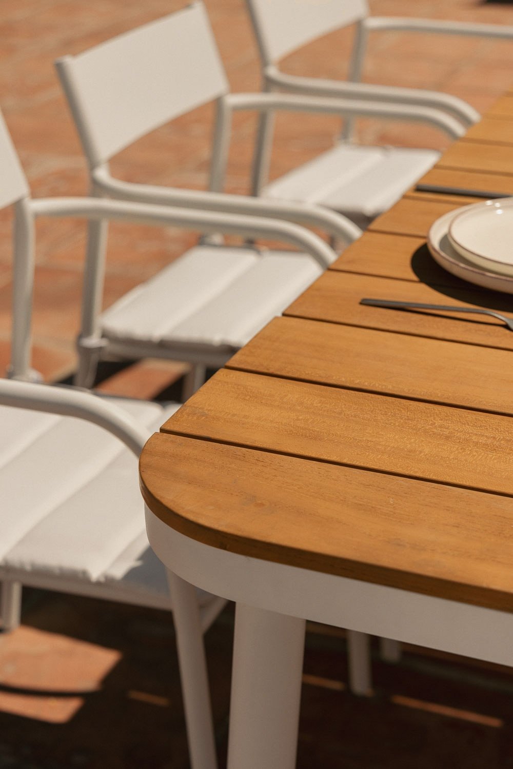 Table de jardin rectangulaire extensible en aluminium Mareiran 240-300x100 cm, image de la galerie 2