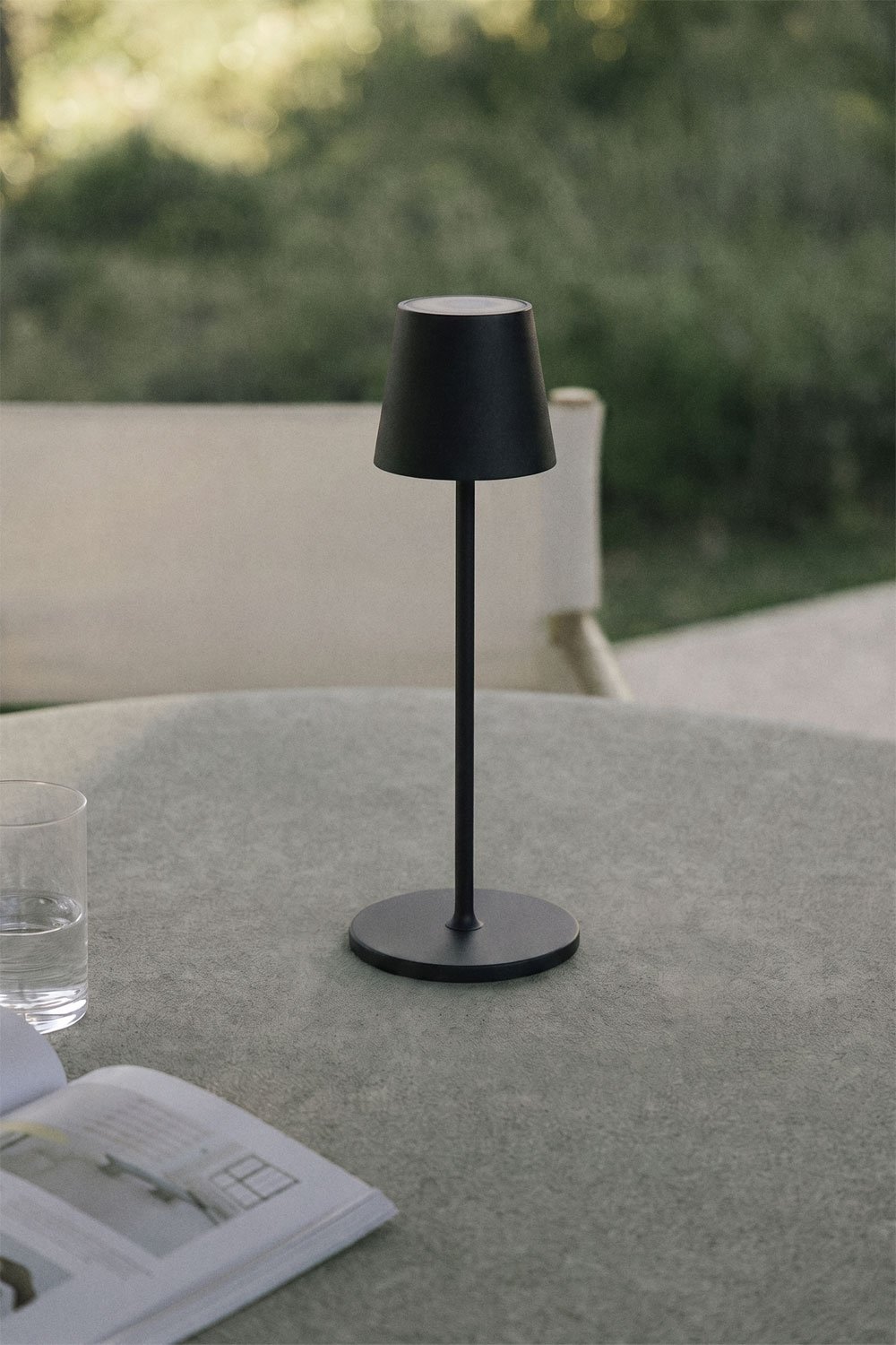 Lampe de table LED sans fil pour extérieur Isona, image de la galerie 1