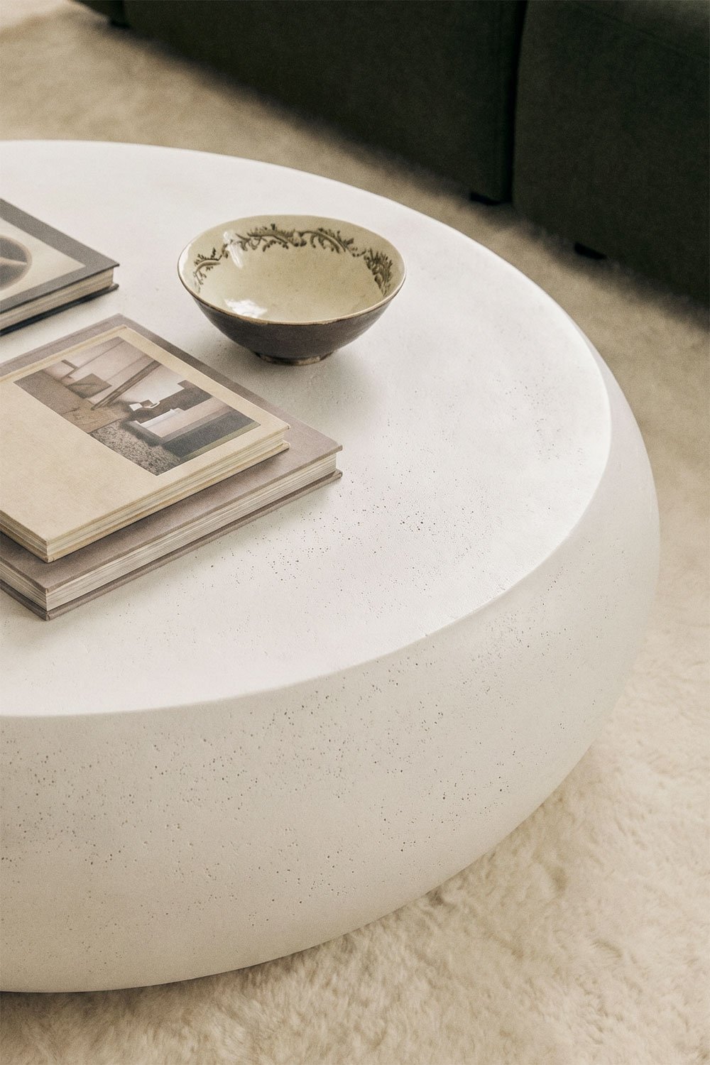 Table basse en ciment Xaria, image de la galerie 2