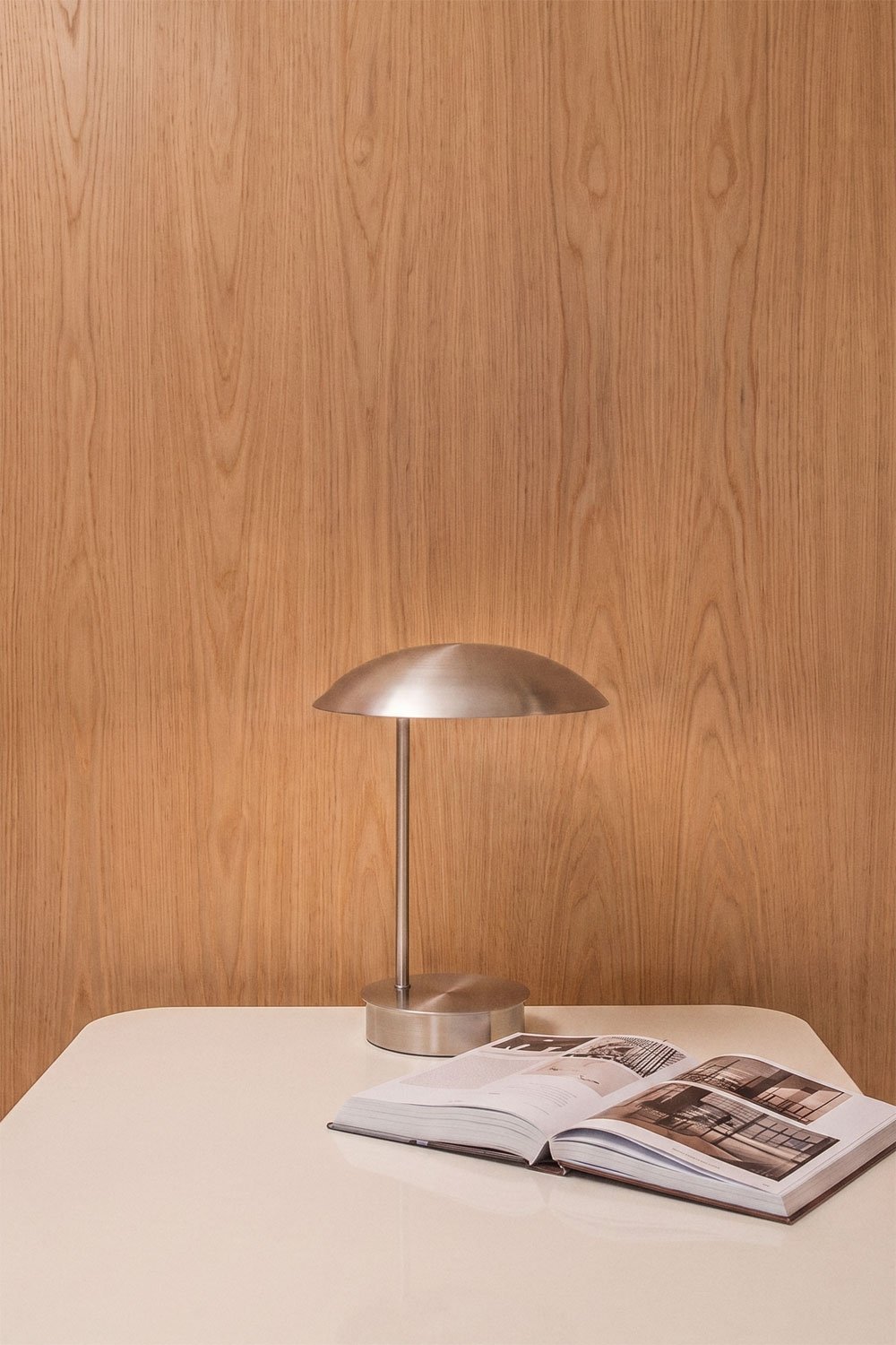 Lampe de table LED sans fil en fer Prismela, image de la galerie 1