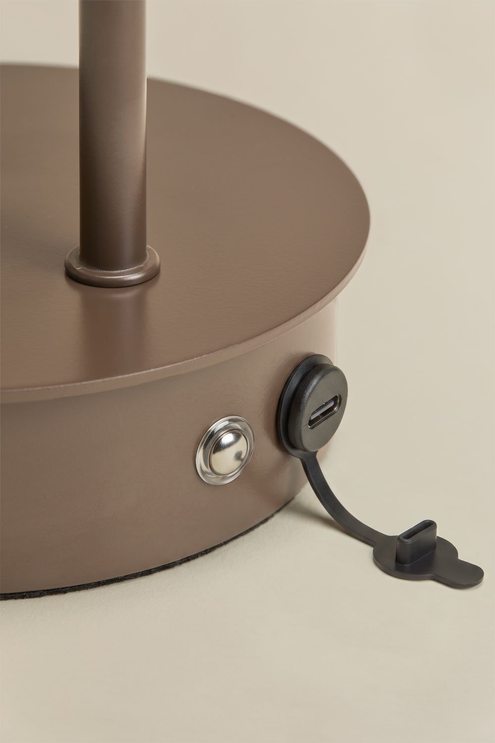 Lampe de table LED sans fil en fer Prismela, image de la galerie 7
