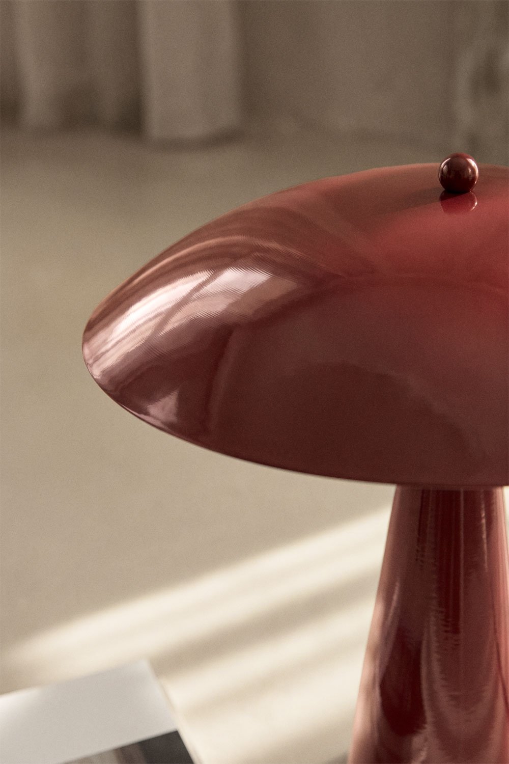 Lampe de table en fer Irune, image de la galerie 2