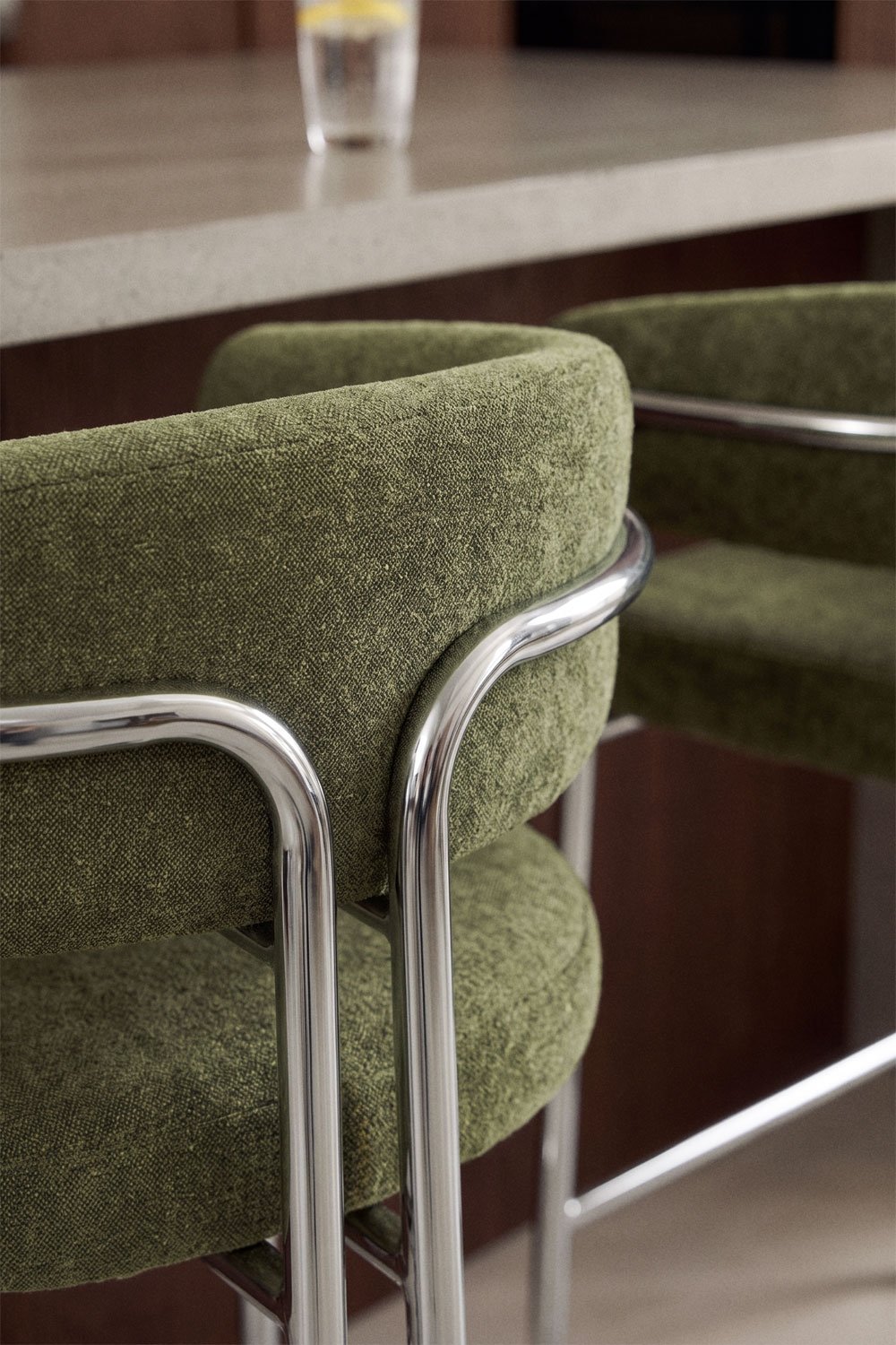 Tabouret haut avec dossier rembourré et en fer Zantria, image de la galerie 2