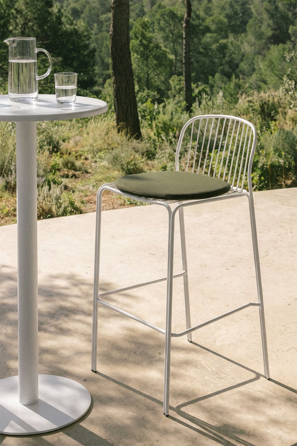 Pack de 2 tabourets hauts de jardin en acier Anerina, image de la galerie 1