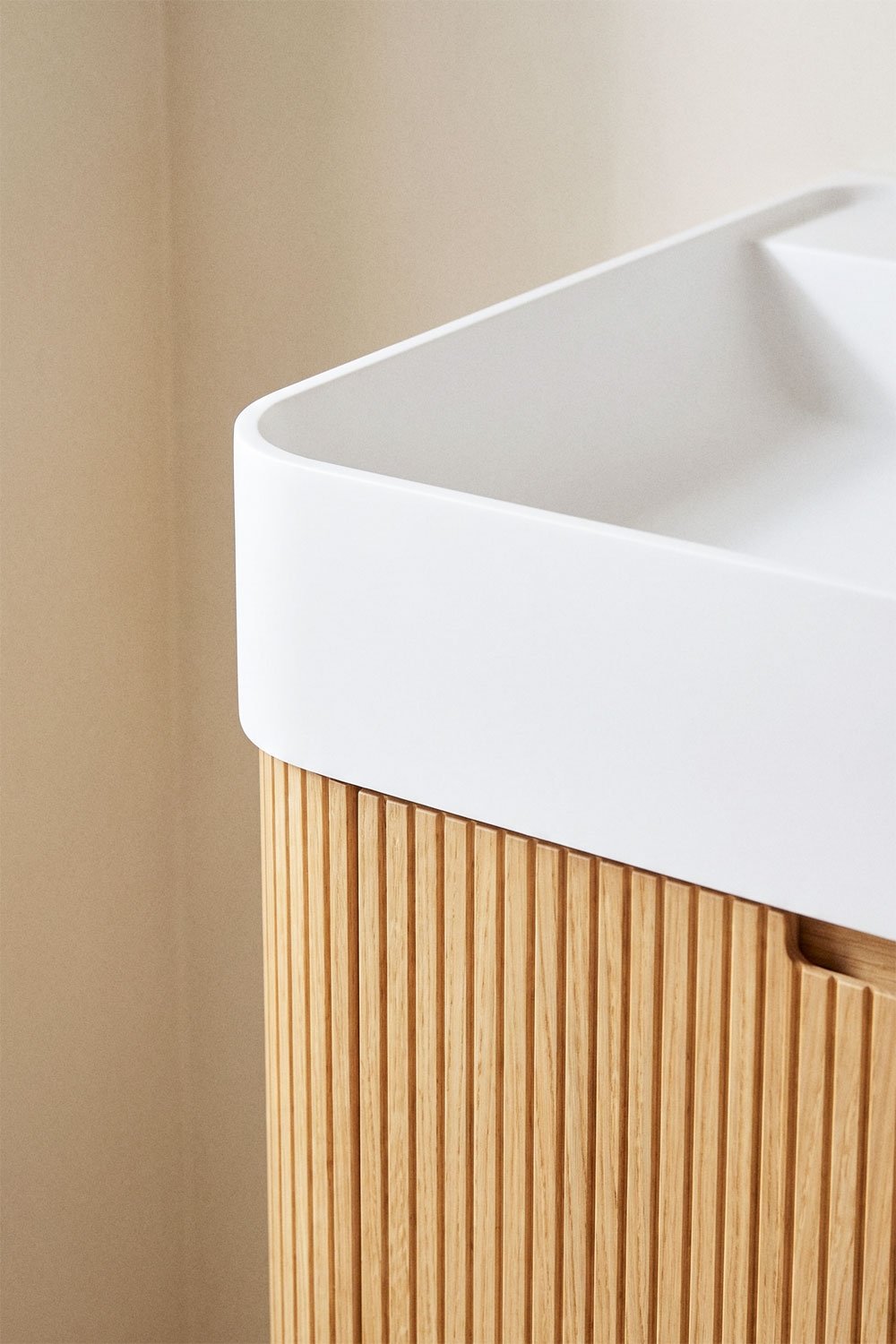 Ensemble meuble de salle de bain suspendu 130x45 cm en bois avec lavabo intégré Saioa, image de la galerie 2