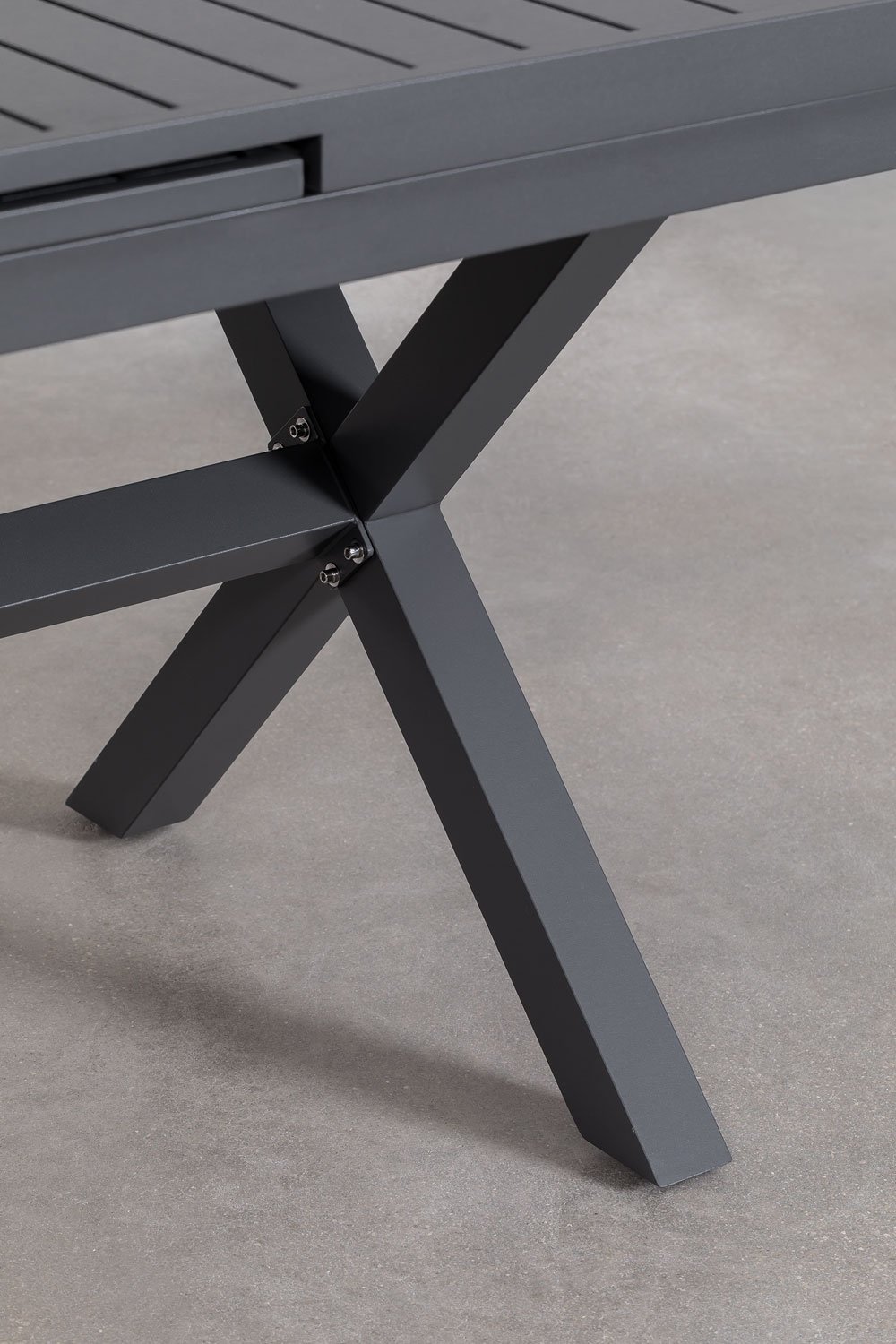 Set de table rectangulaire extensible 240-300x100 cm en aluminium Karena et 10 chaises de jardin empilables en polypropylène Oma, image de la galerie 6