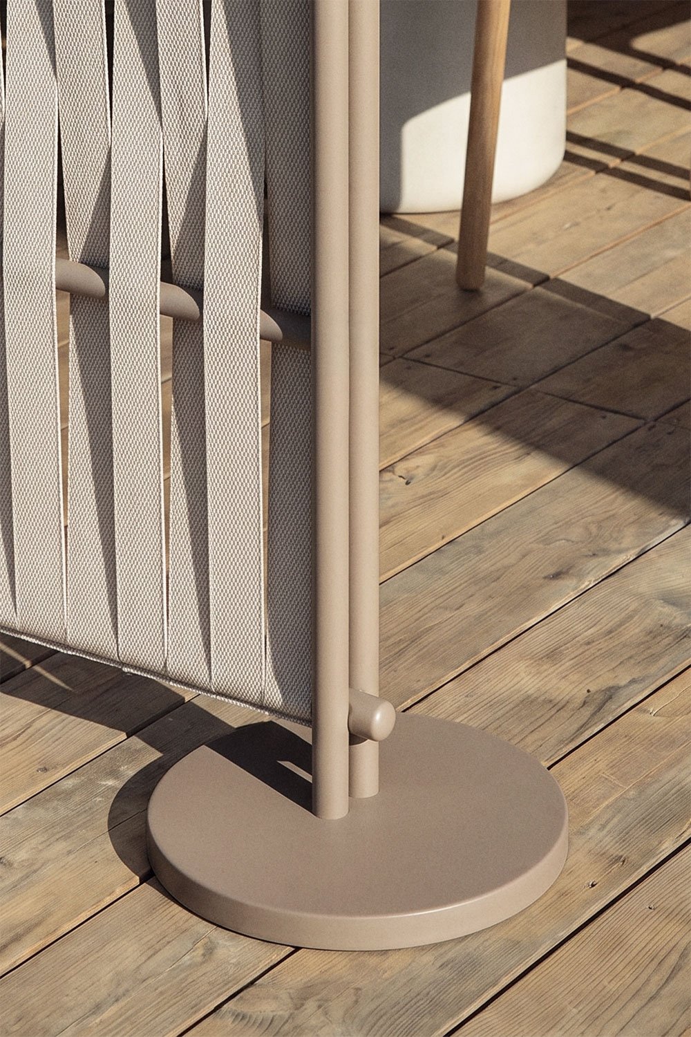 Paravent de jardin 105x150 cm en aluminium et corde beige crème Tunas, image de la galerie 2