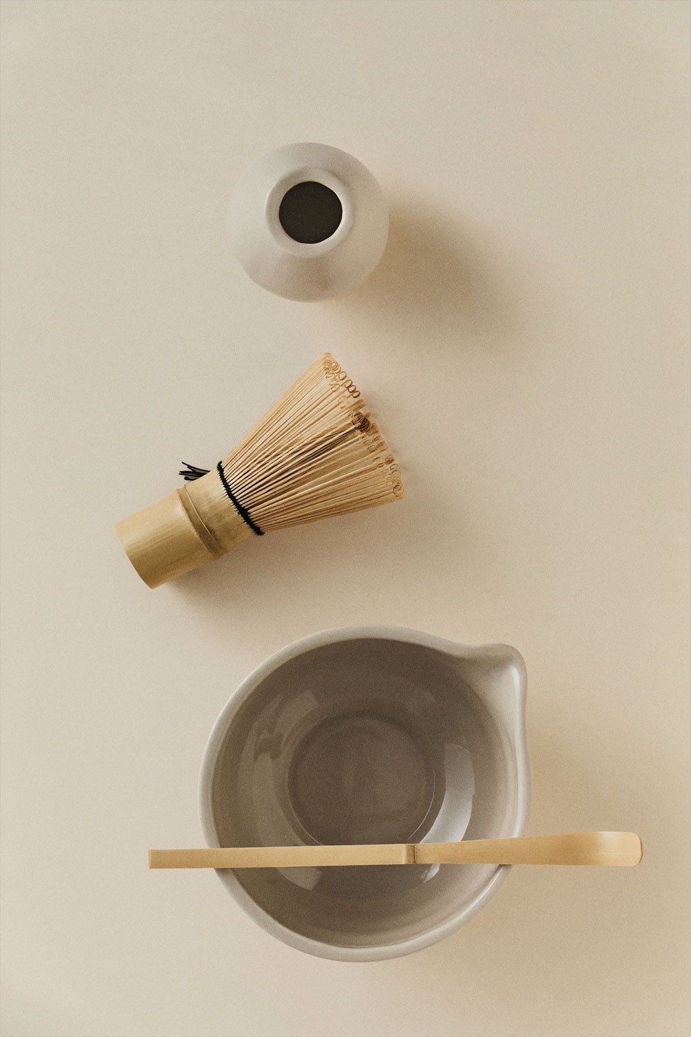Set de thé matcha en céramique Nekaire, image de la galerie 5