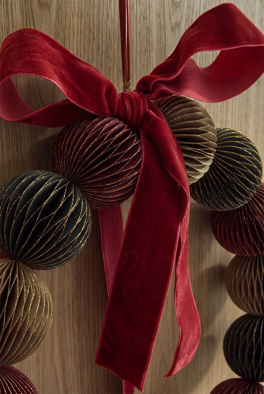 Couronne décorative de Noël Ø30 cm en papier Leino, image de la galerie 2