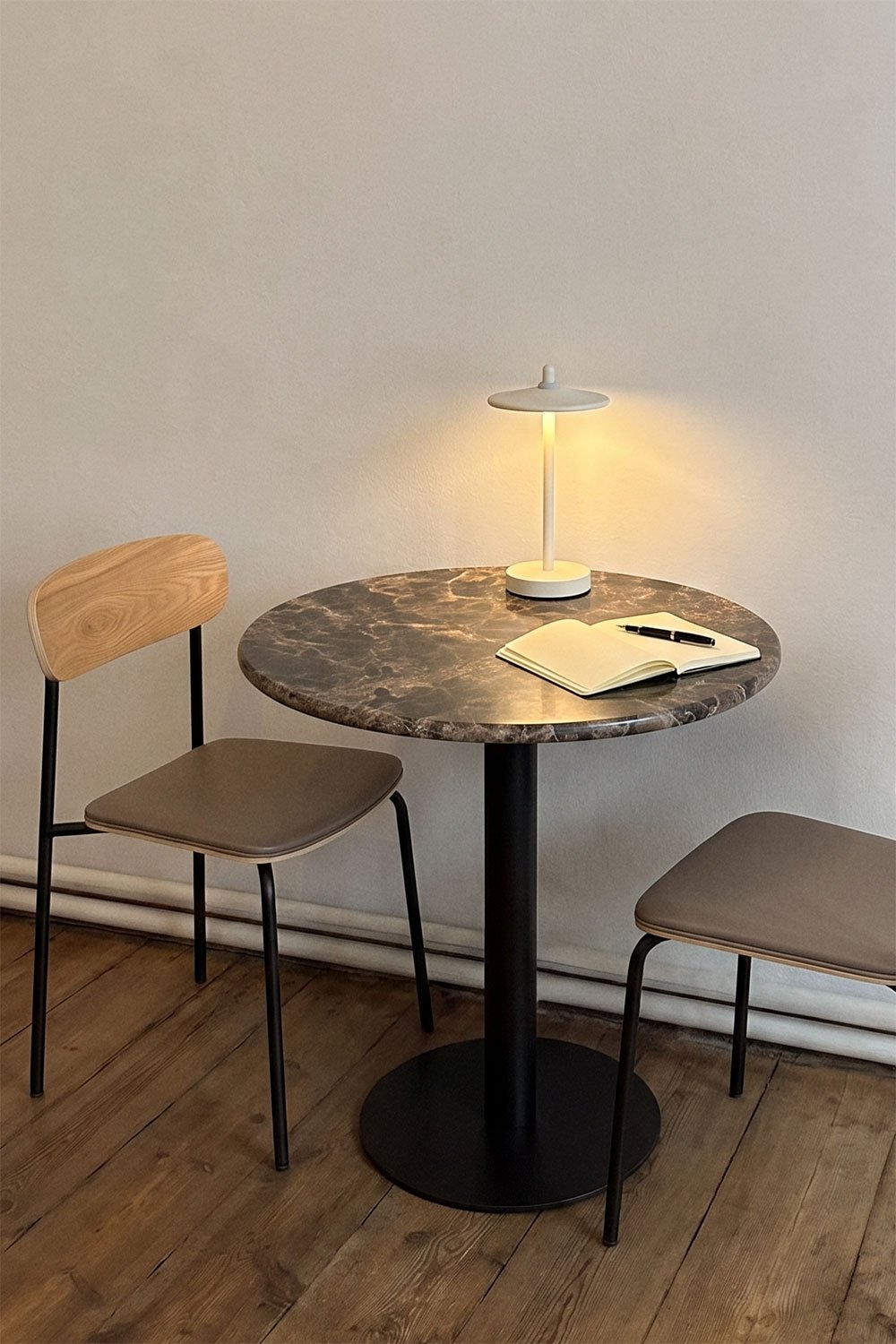 Table de bar ronde en pierre naturelle Xiren, image de la galerie 1