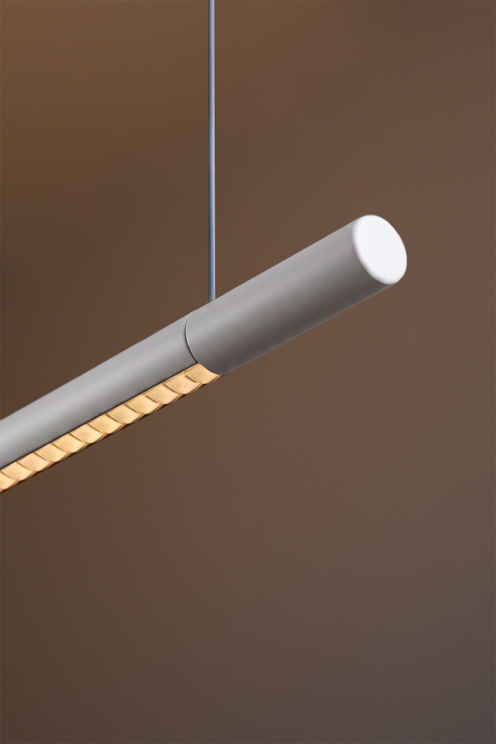Suspension linéaire LED 120 cm avec lumière indirecte en aluminium Lirela, image de la galerie 6