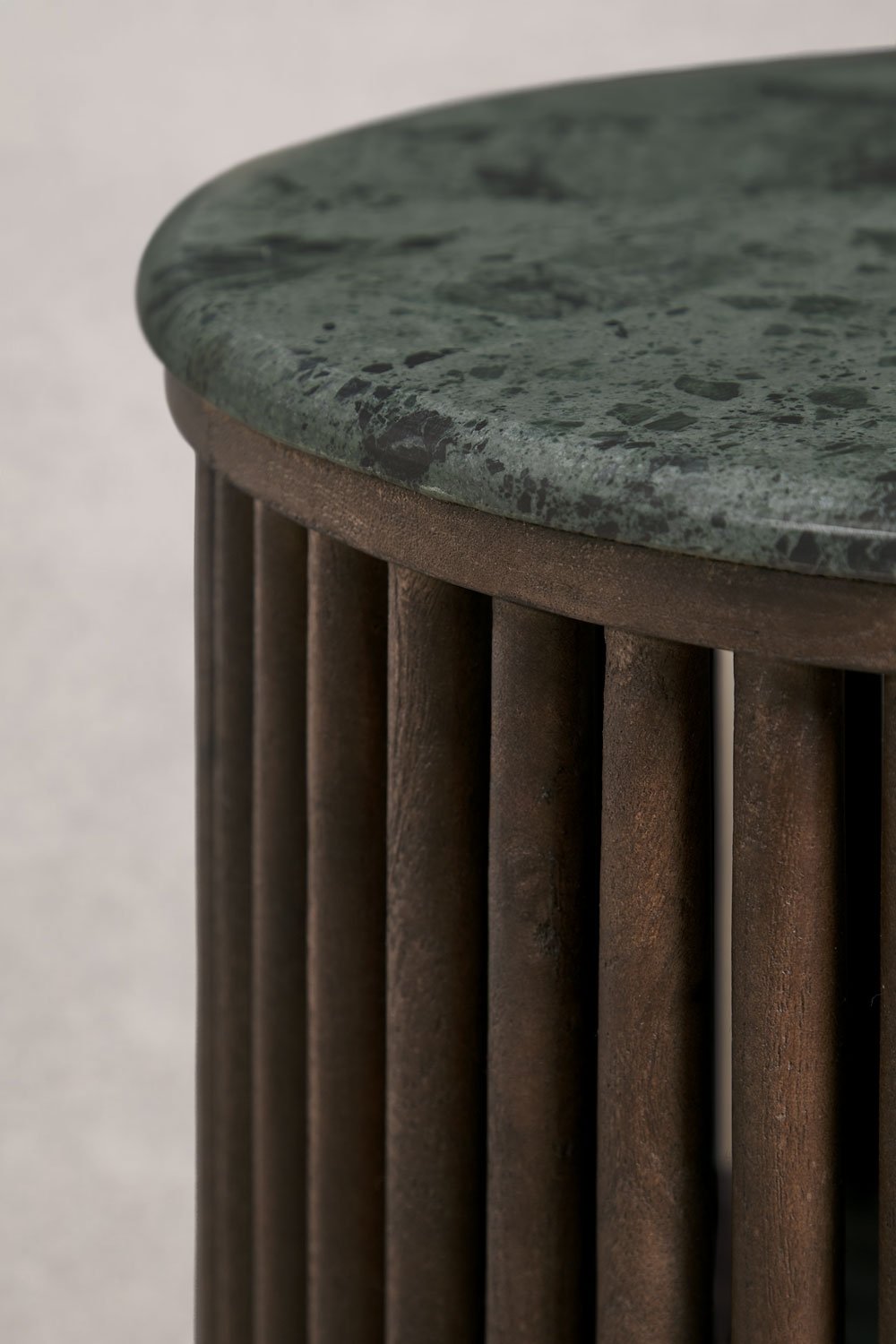 Table basse ovale 90x50 cm en bois de manguier et pierre naturelle Talix, image de la galerie 7