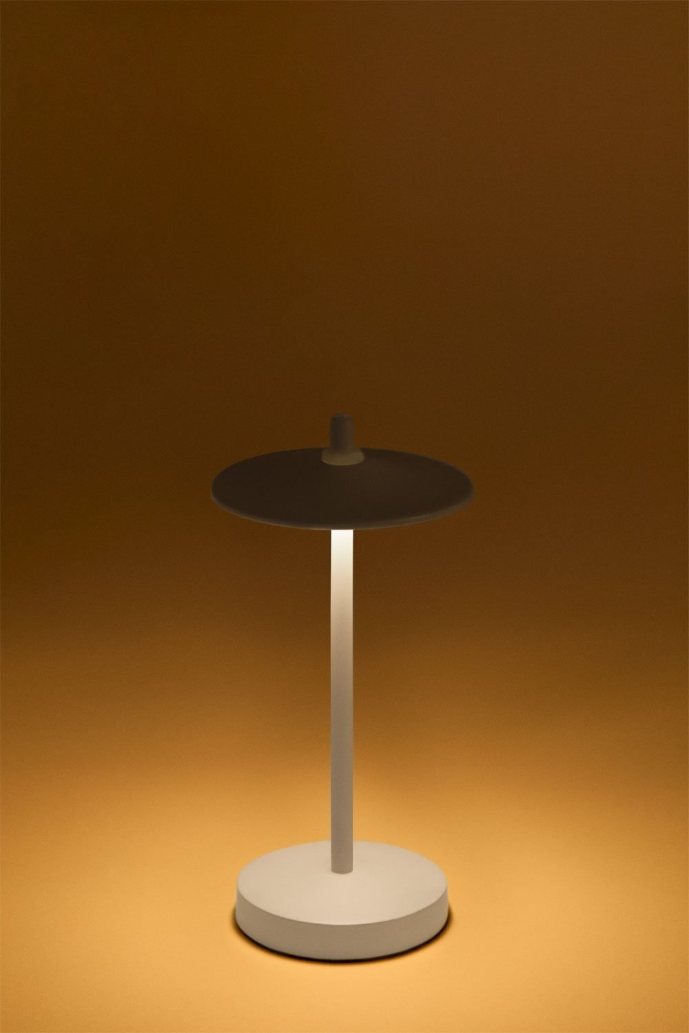 Lampe de table LED sans fil en fer Zuniga, image de la galerie 5