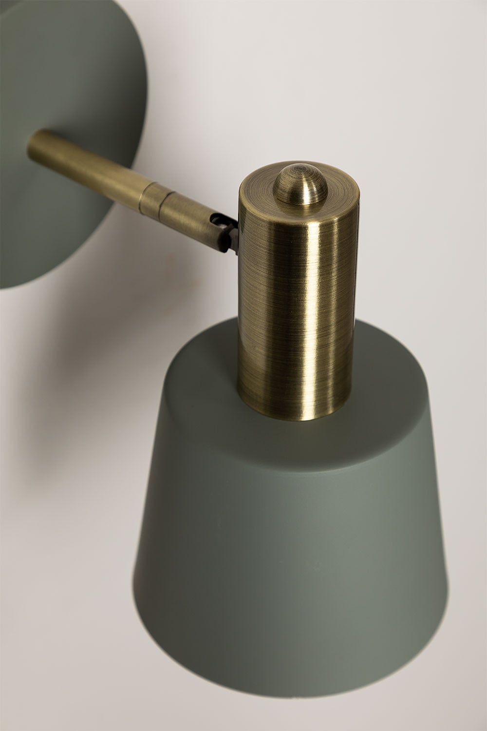 Lampe murale orientable en fer Agueda, image de la galerie 6