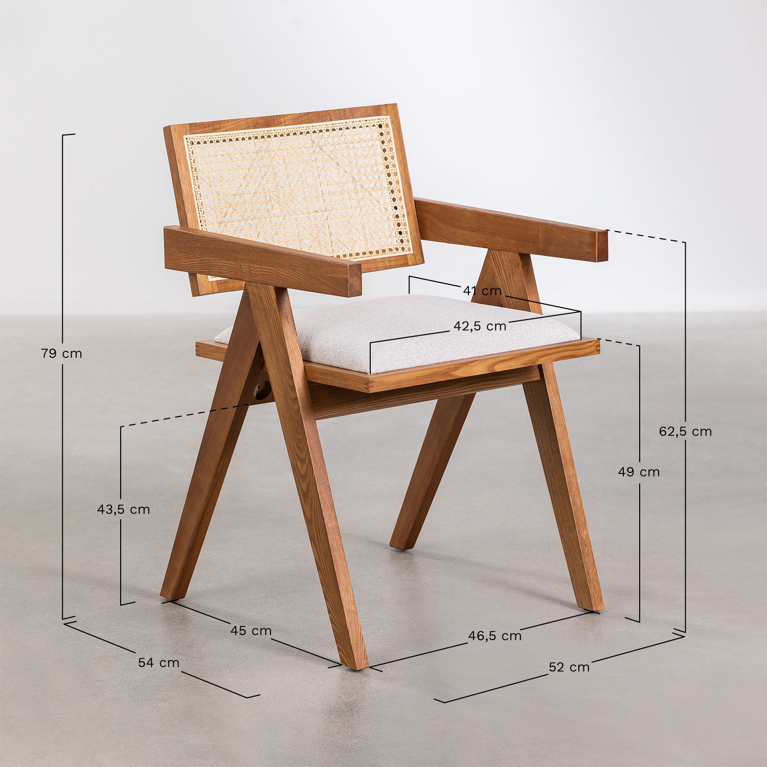 Pack of 2 Upholstered Dining Chairs with Armrests in Ash Wood and Rattan Lali, medidas