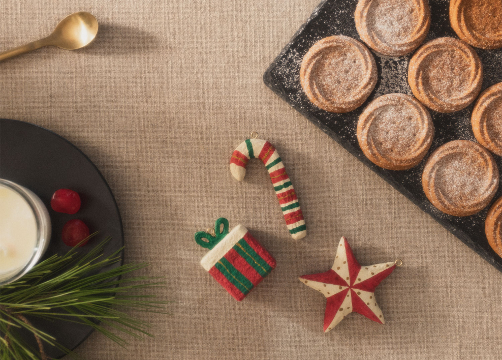 Set of 3 handcrafted Christmas ornaments in papier-mâché Randolf