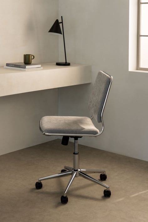 Veiga office chair with wheels
