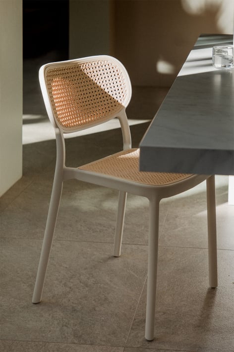 Stackable dining chair in polypropylene Omara