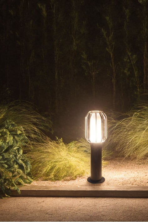 Arveta stainless steel outdoor beacon