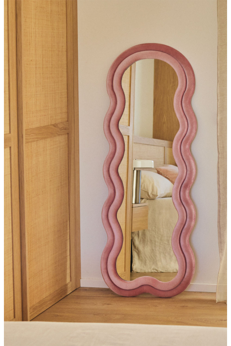 Irregular wall mirror 60x160 cm upholstered Evelyn - Velvet Pink