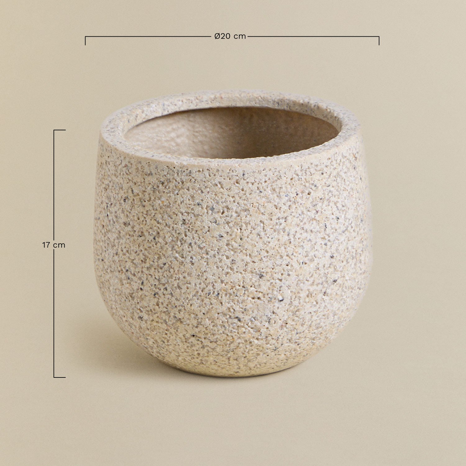 Ugor outdoor planter in polystone, medidas