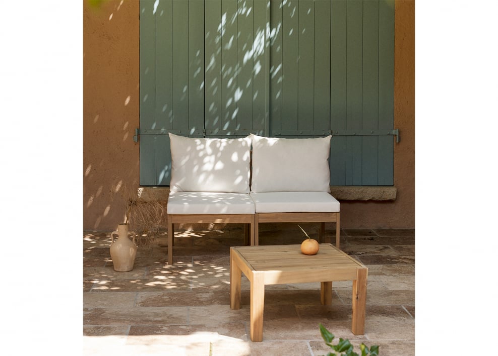 Garden set with a 2-piece modular sofa and coffee table in Filips acacia wood - Gardenia White
