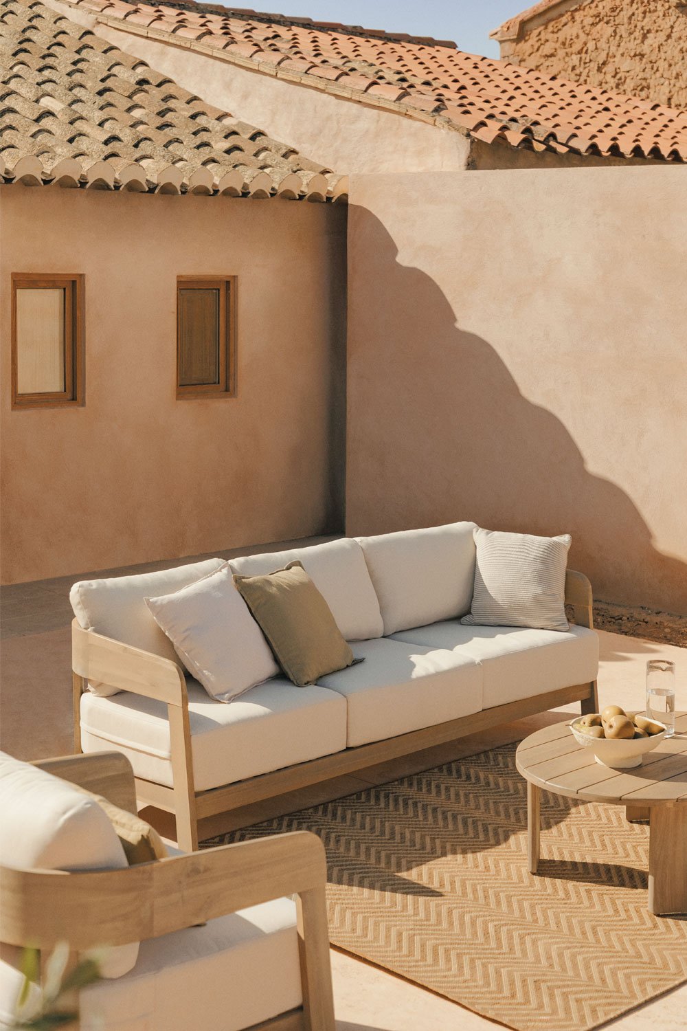 Garden set with 3-seater sofa and coffee table in Uleno acacia