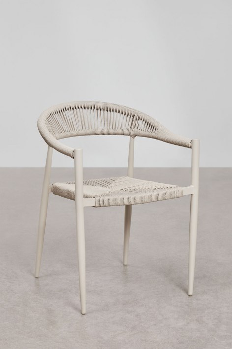 Stackable dining chair with armrests in aluminium and synthetic rattan Amatria