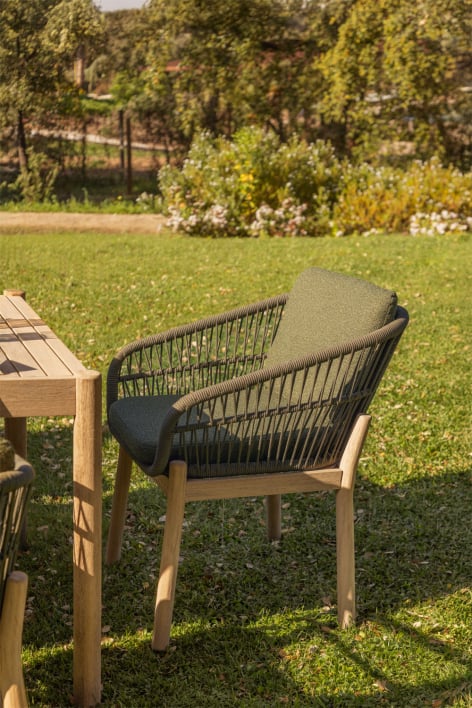 Karvia garden chair with acacia wood armrests and braided rope - Green Sage Bouclé