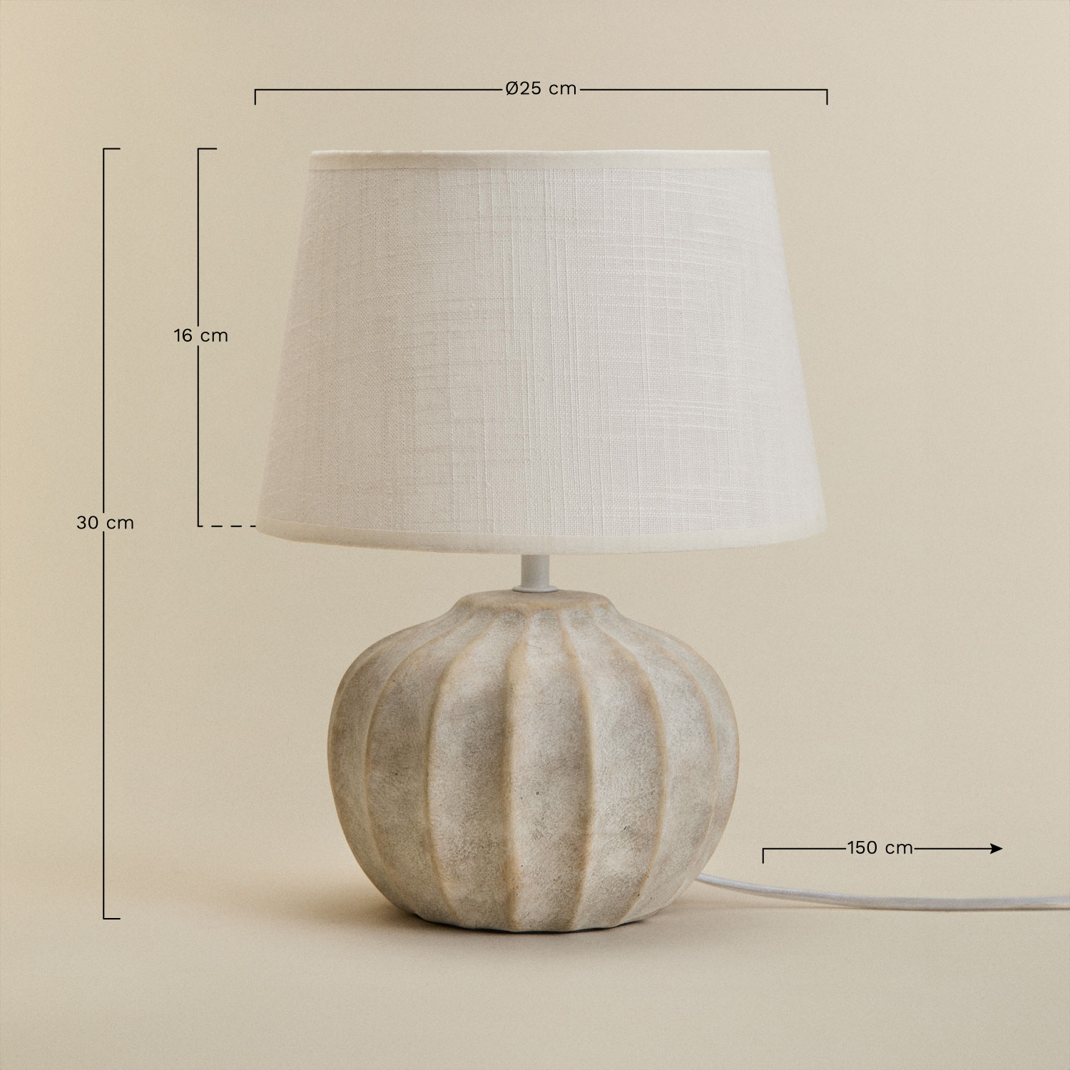 Yalira 30cm ceramic and linen table lamp, medidas