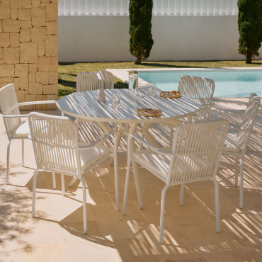 Valerie Round Table Set, 125 Cm Diameter, And 6 Alberta Aluminum Garden Chairs With Armrests. Gardenia White & Gardenia White Rope - Sklum
