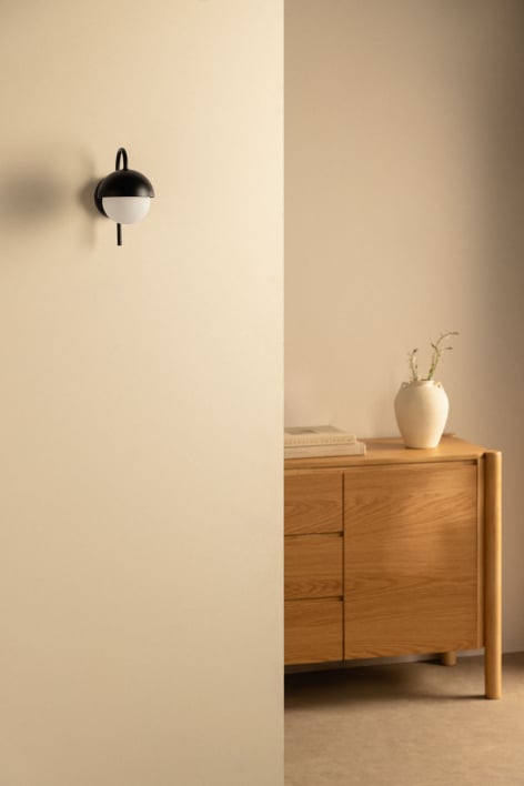 Birgit iron wall lamp