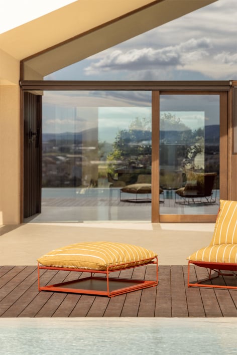 Amaro convertible garden pouf into side table - Honey Yellow - Red Clay