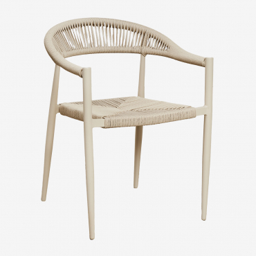 Pack Of 4 Stackable Garden Chairs With Armrests In Aluminium And Synthetic Rattan Amatria Tapioca Beige - Sklum