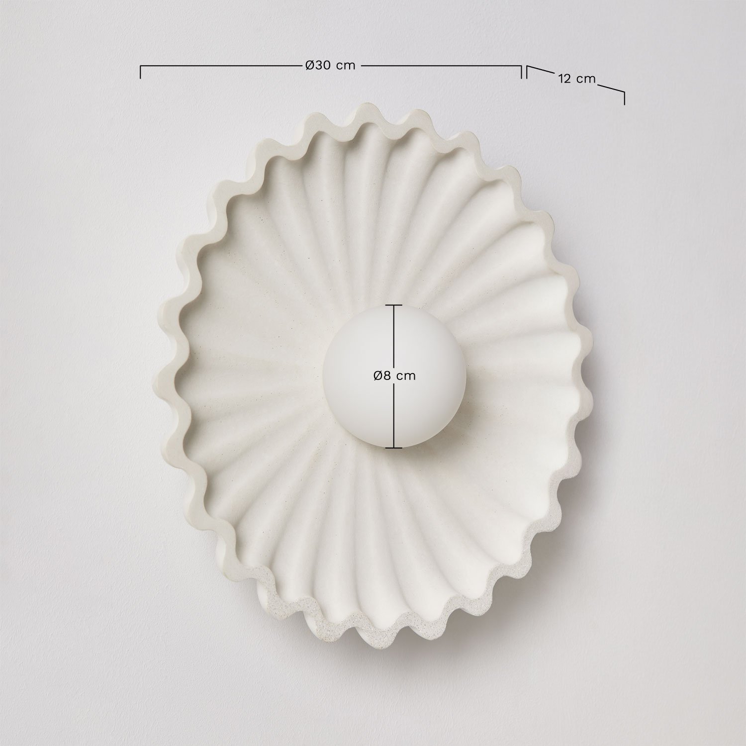 Concrete wall light with Sery glass ball, medidas