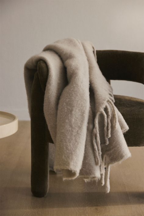 Dorota 150x130 cm blanket with fringes