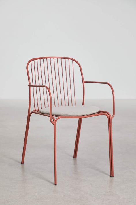 Anerina dining chair with steel armrests