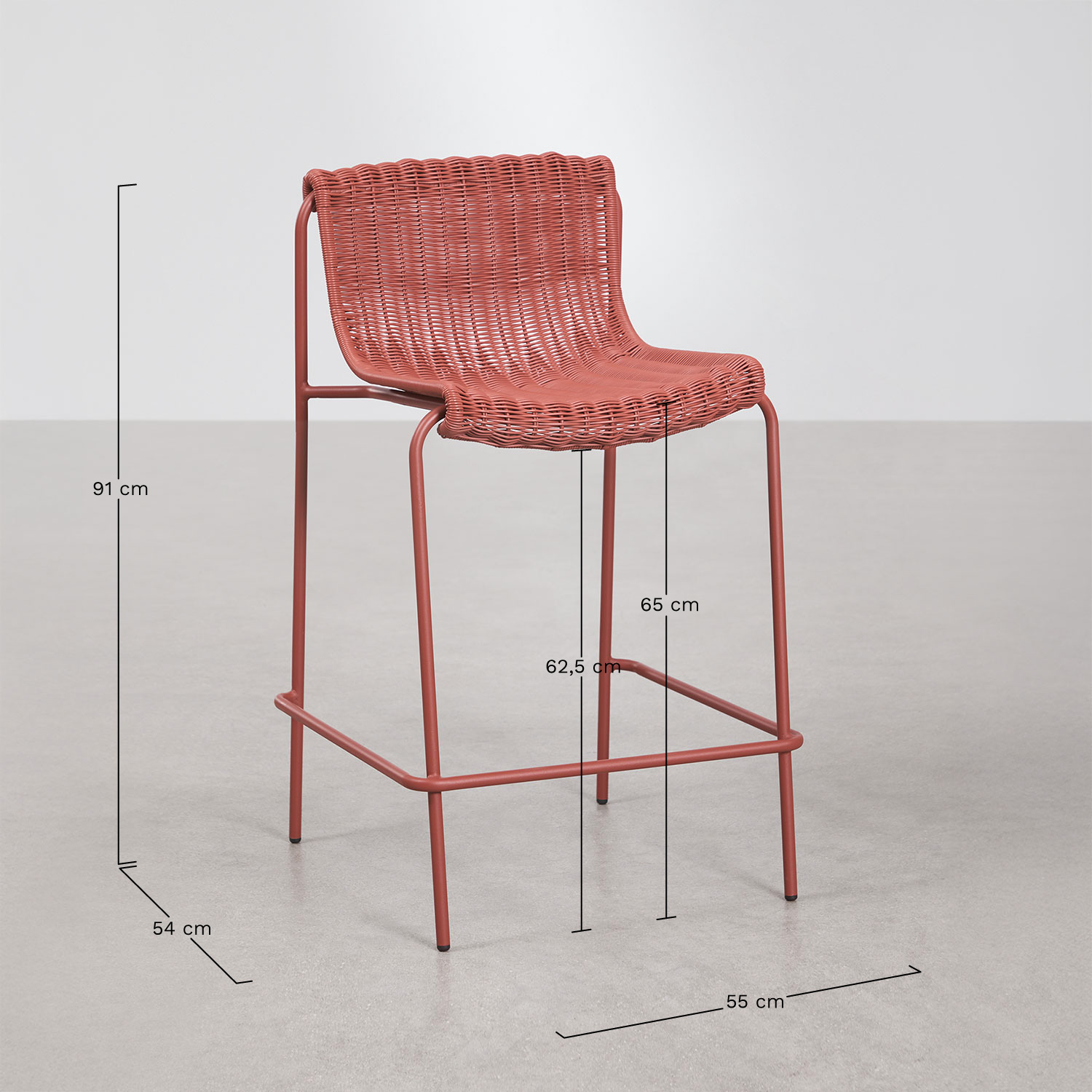 Pack of 2 high stools in synthetic wicker and iron Revia, medidas