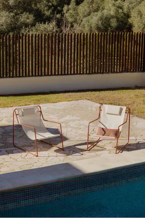 Pack of 2 steel Lorvian hammocks with cushion and armrest