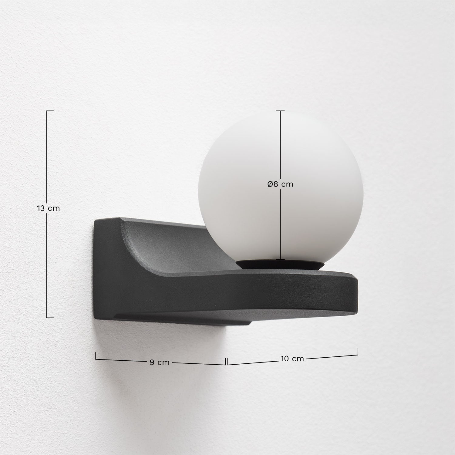 Lanham aluminum wall sconce, medidas