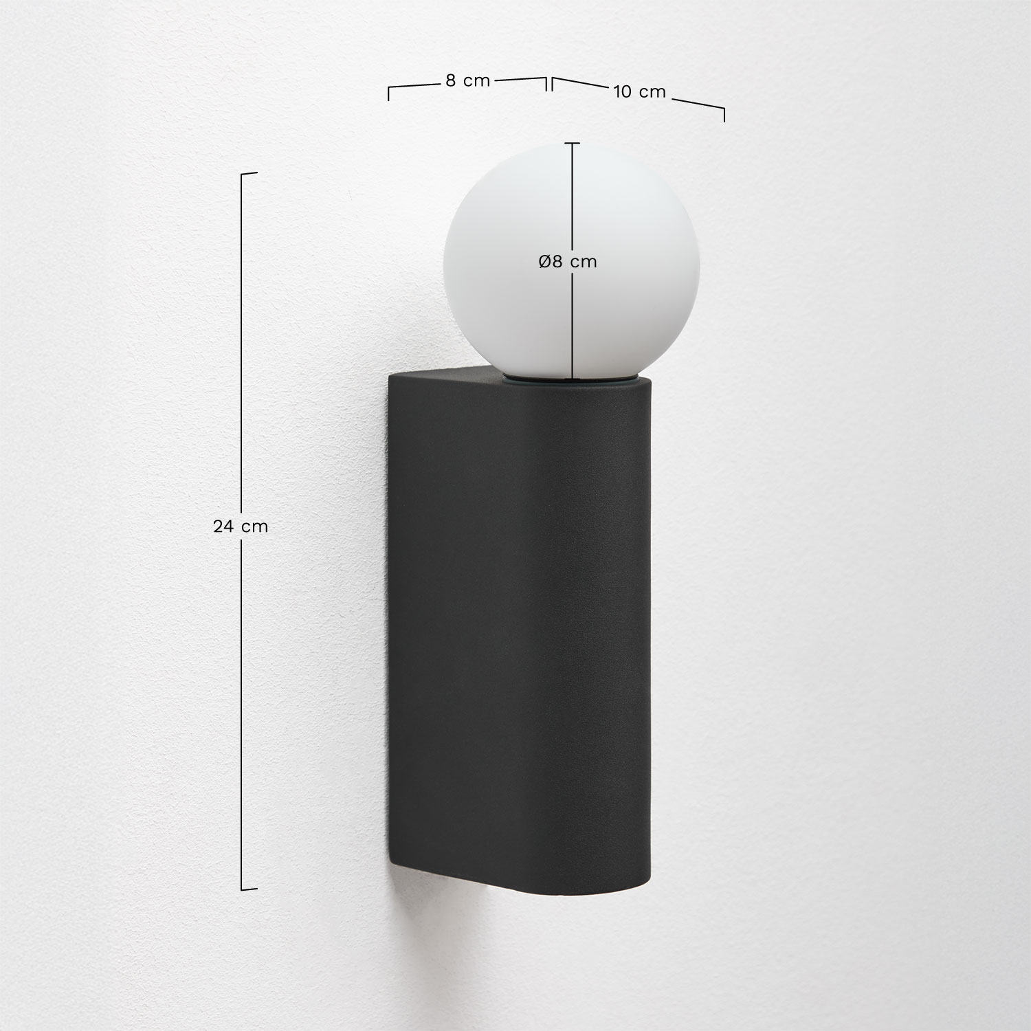 Outdoor wall sconce with crystal ball in aluminum Irvine, medidas