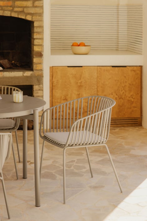 Aradina garden chair with steel armrests and polypropylene - Moka Brown